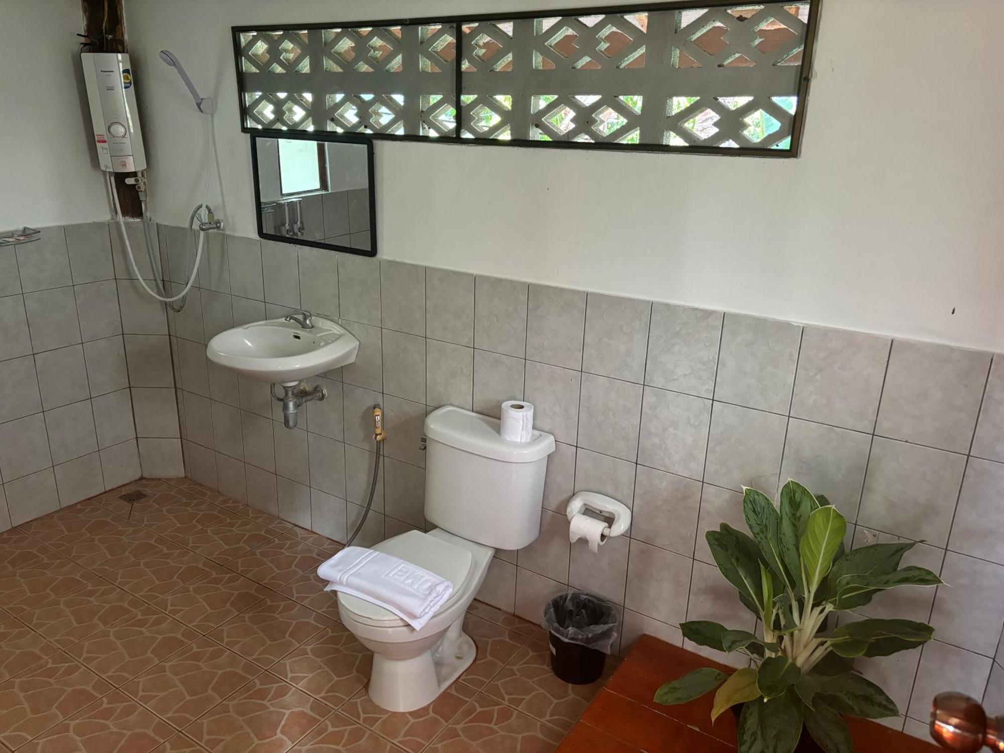 Pai Kiang Fa Hotel Exterior photo